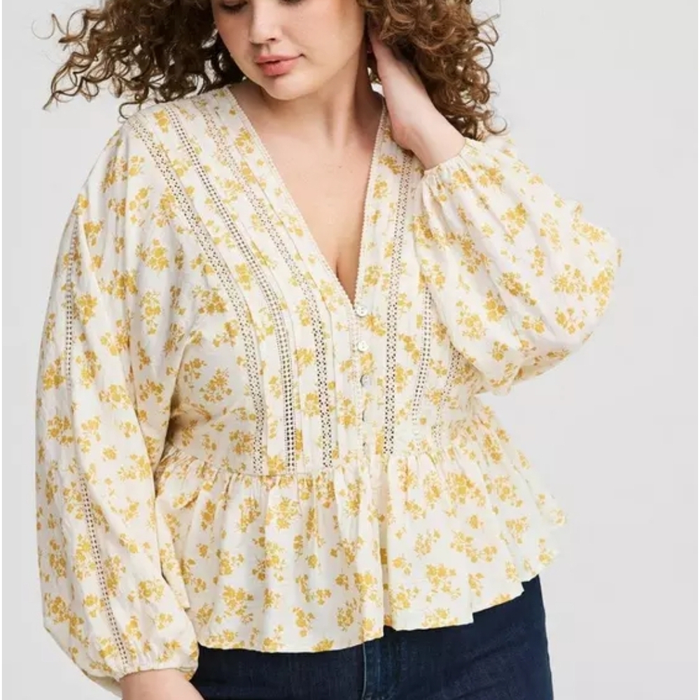 Torrid Floral Yellow Peasant Top - 2X